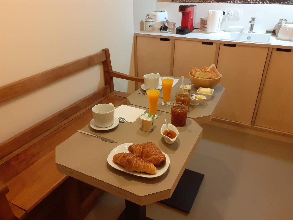 Une Chambre A L'Economat บอร์โด ภายนอก รูปภาพ